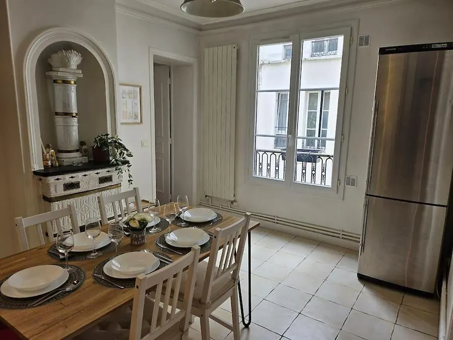 Apartment 5 Personnes People Max Paris